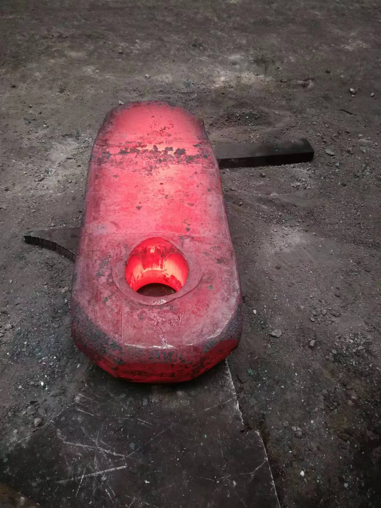 फोर्जिंग के उपयोग क्या हैं?