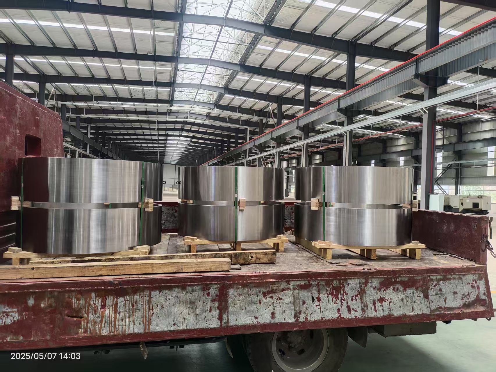 खोखले एक्सल फ्रंट एक्सल फोर्जिंग किस प्रकार के यांत्रिक उपकरण फोर्जिंग के लिए उपयुक्त हैं?